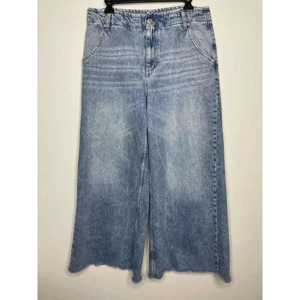 We the Free The Harlow Mid Rise Wide Leg jeans size 31 light wash